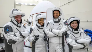 Turismul spațial începe mâine, cu zborul SpaceX: patru civili profită de oferta lui Elon Musk