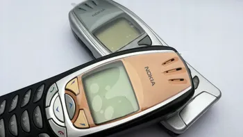 Nokia 6310, reinventat pentru melancolici: cât de bună este ”cărămida” aniversară, după 20 de ani