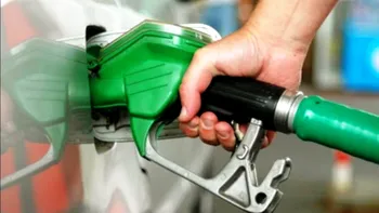 ”Benzina 3 lei la pompă”, pentru români. Anunțul care a făcut vâlvă pe internet. Ce se ascunde în spate, de fapt