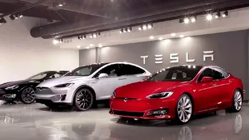 Câți bani îți dă statul în 2022 dacă vrei să-ți iei o mașină Tesla. Oferta este valabilă pentru orice mașină electrică