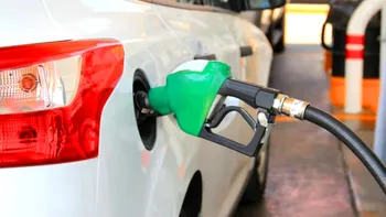 Se întâmplă la pompă și e un lucru bun înainte de weekend: prețul petrolului, cel mai mic din ultima lună