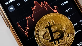 Criptomonedele sunt în picaj liber: ce se întâmplă pe piața activelor digitale