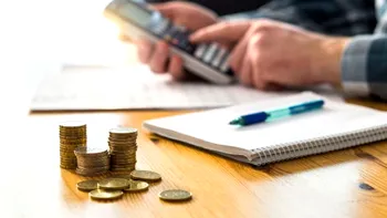Traiul de zi cu zi ne macină adânc buzunarele: economisirea e un lux