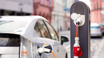 Producătorii auto atrag atenția: cea mai nouă problemă a stațiilor de încărcare electrice
