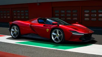 Ferrari a lansat un nou model: ce stă la baza inspirației pentru Daytona SP3