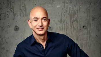 După ce Elon Musk s-a angajat să rezolve foametea globală, Jeff Bezos promite refacerea naturii