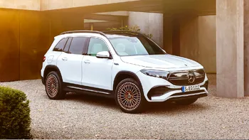 Mercedes a stabilit prețurile pentru EQB: cât costă și ce variante sunt disponibile