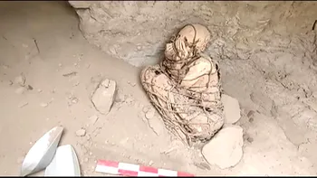 O mumie misterioasă a fost găsită de arheologi în Peru: ce anume o face unică