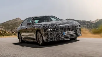 BMW continuă testările: ce știm despre viitorul model i7