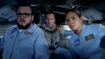 „Moonfall” schimbă regulile jocului: trailerul neobișnuit care te face curios