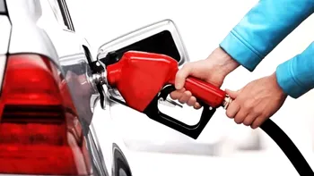 Se întâmplă la pompă și toți șoferii pot fi afectați: prețul petrolului a crescut
