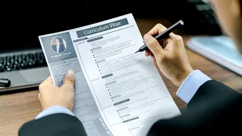 Românii vor să muncească: număr record de CV-uri depuse, care e explicația