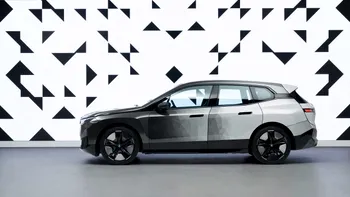 BMW continuă să împingă industria către noi frontiere: conceptul iX Flow