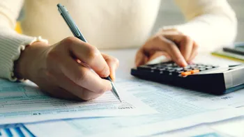 Cum se vede economia românească, prin ochii străinilor: vin vremuri grele