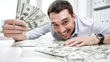 Adevărul despre 2022 îl știu miliardarii, iar ei au început deja să arunce cu banii: ce cred aceștia despre noul an