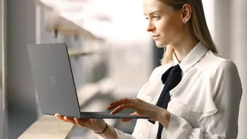 Laptopul fără nicio mufă sau port există și nu vine de la Apple, Dell, ASUS, MSI sau Lenovo
