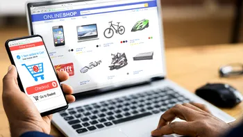Ce au cumpărat românii de pe internet în 2021: vânzările online au crescut considerabil
