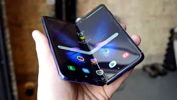 Care este viitorul smartphone-urilor pliabile: ce se va întâmpla cu prețurile