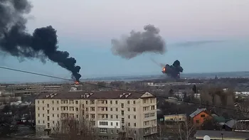 O rachetă a lovit centrul celui de-al doilea oraș ca mărime din Ucraina. Imaginile au fost surprinse de civili