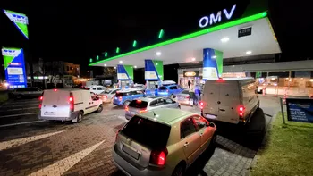 Dincolo de isteria din benzinării, o întrebare rămâne în picioare: cât de mult se va mai scumpi carburantul?