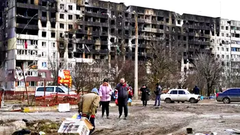 Rusia anunță încetarea focului în Mariupol pentru ca civilii să plece din calea bombardamentelor
