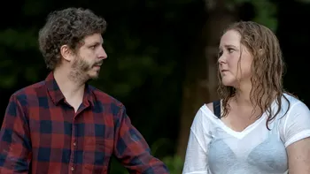 Life & Beth explorează relația complicată a lui Amy Schumer, cu mama ei: unde, când vom putem vedea noul serial