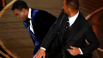 Premiile Oscar 2022, ca un ring de box: motivul pentru care Will Smith l-a pocnit pe Chris Rock, în direct, la gală