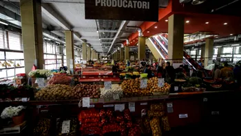 Amenzi uriașe date de ANPC în Piața Obor. Pericol pentru consumatori înainte de Paște