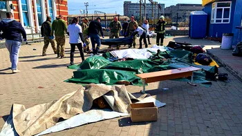 50 de morți în gara Kramatorsk din estul Ucrainei, după un atac cu două rachete. Bilanțul victimelor este în creștere