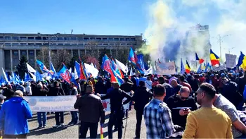 Protest la Tarom, pe fondul nemulțumirilor privind salariile. Compania a înregistrat pierderi timp de 11 ani consecutiv