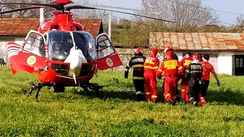 Tragedie în județul Sibiu. Copilă de 9 ani a murit după ce a fost spulberată de o mașină. Și-a dat ultima suflare în elicopterul SMURD
