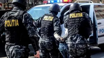 Zeci de percheziții în Constanța, la traficanții de droguri. Mai multe persoane au fost reținute