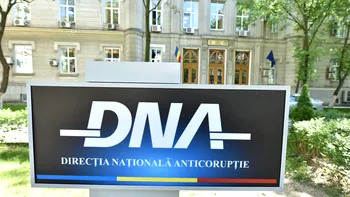 Mai mulți funcționari din Primăria Capitalei, urmăriți penal de DNA. Ce au găsit procurorii după percheziții