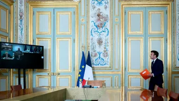 Alegeri în Franța. Cum arată ultimul sondaj. Emmanuel Macron și Marine Le Pen, la distanță mică
