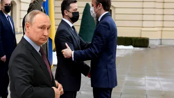 Volodimir Zelenski îl acuză pe Macron că încearcă să îi salveze imaginea lui Putin: ”O face în zadar”