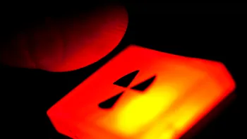 Așa ar arăta lumea dacă țările ar declanșa simultan atacuri nucleare. Pe Pământ sunt 14.000 de orașe și 15.000 de bombe nucleare