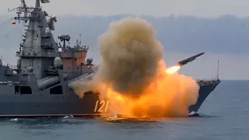 Trupele ucrainene au dat o nouă lovitură în Marea Neagră. Una dintre cele mai mari nave cu rachete rusești, bombardată în apropiere de Insula Șerpilor