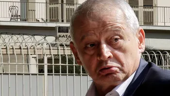 Sorin Oprescu a fost transferat la un penitenciar de maximă siguranță din Atena. Avocații săi cer eliberarea din închisoare