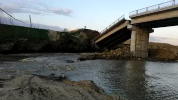 Pod prăbușit în Vrancea. Autoritățile locale dau vina pe ploile din ultimele zile