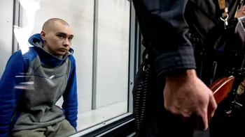 Ucraina cere închisoare pe viață pentru soldatul rus judecat pentru crime de război