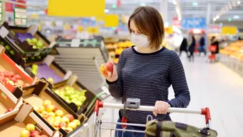 Trăim vremuri grele: cu cât s-au scumpit gazele, dar alimentele