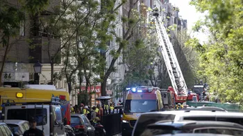 Explozie puternică în centrul orașului Madrid. Doi oameni sunt căutați, în timp ce numărul răniților crește