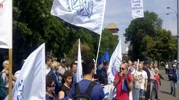 Protest al sindicaliștilor în fața Guvernului. Ce solicitări fac