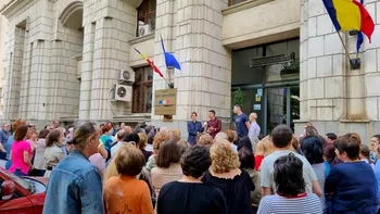 Angajații Institutului Național de Statistică anunță proteste zilnice. Salariații spun că sunt discriminați