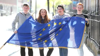 Percepția tinerilor români despre Uniunea Europeană: ce părere au despre viitorul UE