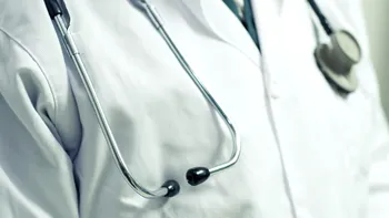9 medici din București, acuzați că au făcut proceduri estetice fără autorizație la o clinică celebră