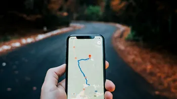 iOS 16 te ajută să înțelegi cine și cum te urmărește pe iPhone, ce știe despre tine