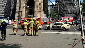 O persoană a murit și cel puțin 30 au fost rănite, după ce o mașină a intrat într-o mulțime, în Germania
