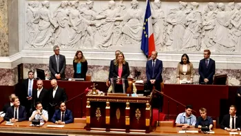 Parlamentul Franței alege o femeie ca președinte, pentru prima oară în istoria țării