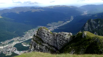 Valea Prahovei, de domeniul trecutului: cum ajungi pe trasee spectaculoase la Brașov, rapid și fără stres